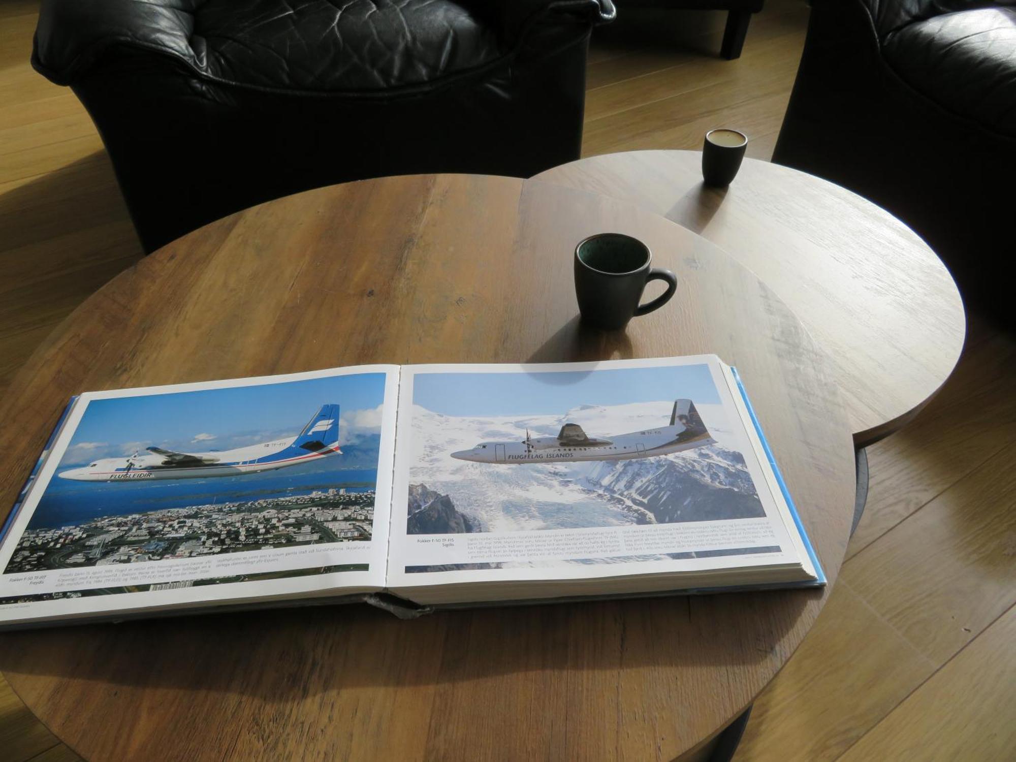 Old Airline Guesthouse Höfn Exteriör bild